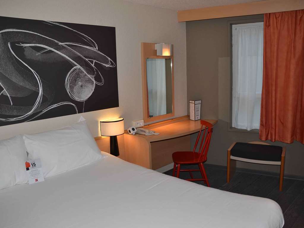 Ibis Centre Gare Hotel Reims