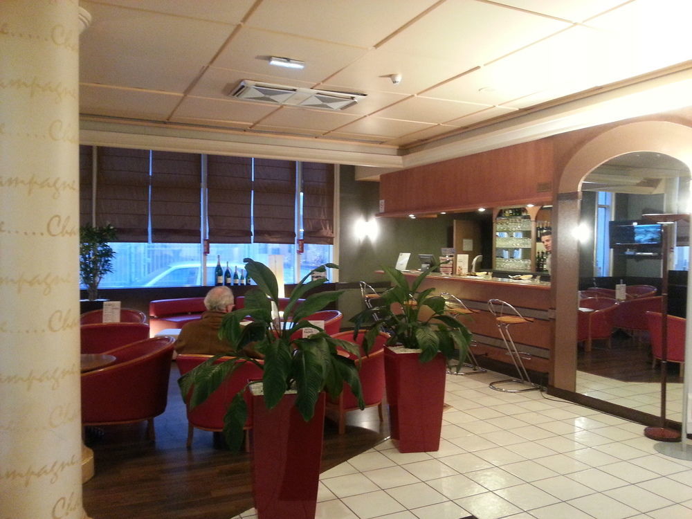 Ibis Centre Gare Hotel Reims